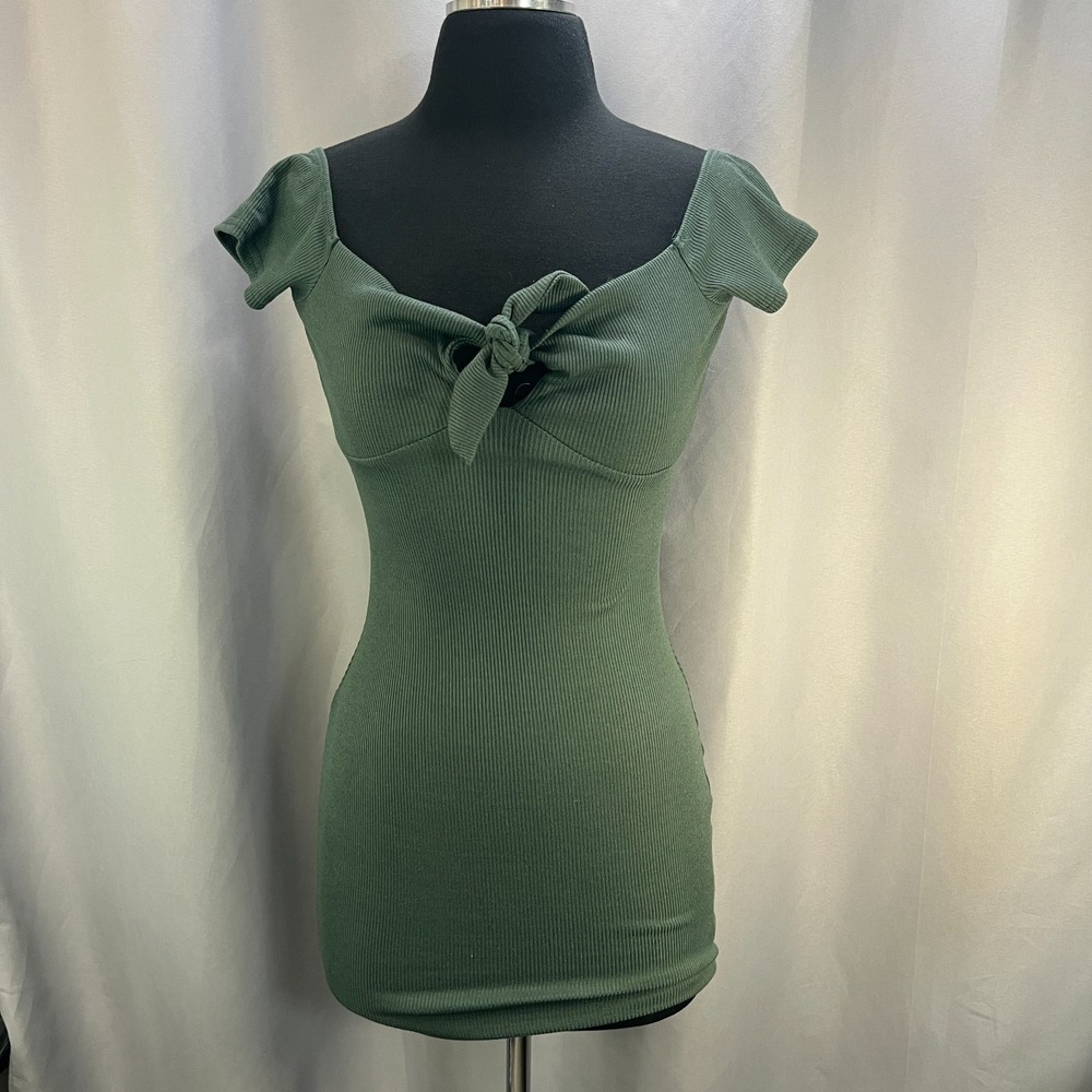 Windsor Off The Shoulder Mini Dress Womens Small Green Knit Tie Front Cocktail